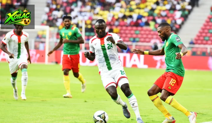 Issa Kaboré của Burkina Faso trong một trận quốc tế